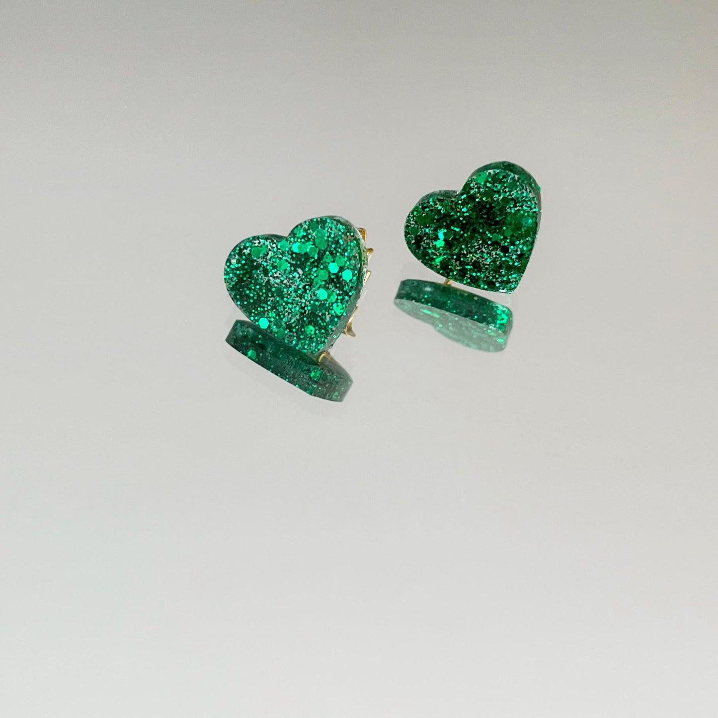 Mini boucles d'oreilles Lysbeth (couleurs au choix)