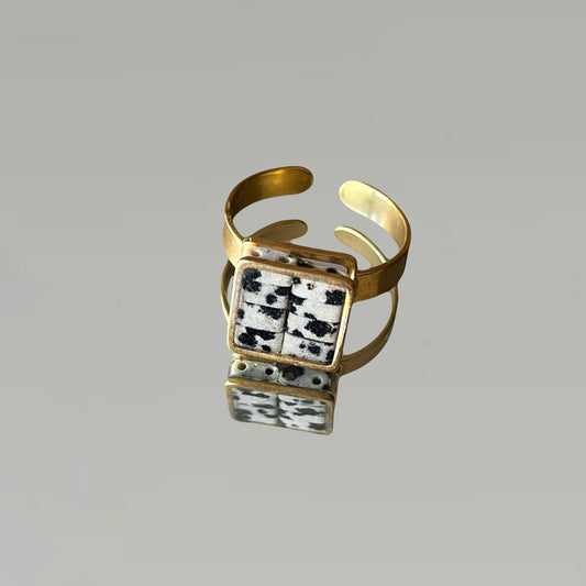 Petite Bague Nadette en Jaspe Dalmatien