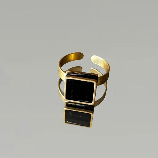 Petite Bague Nadette en Agate noire
