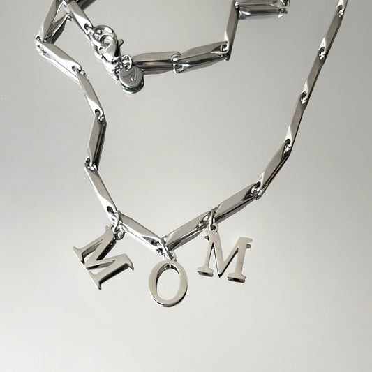 Collier MOM argenté