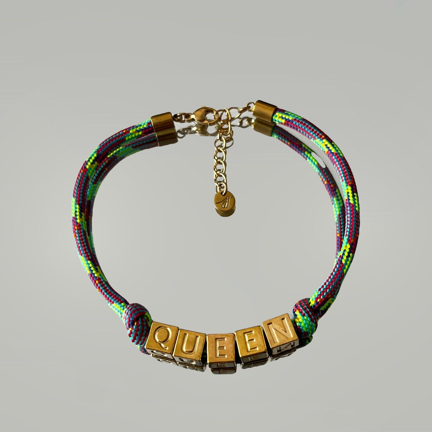 Grigri de cheville QUEEN (couleur au choix)